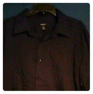 Van huesen long sleeve shirt no iron black button